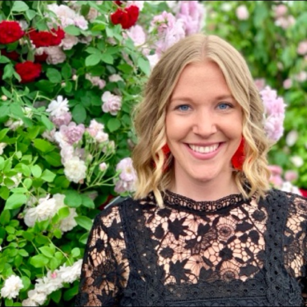 Meet your Posher, Courtney